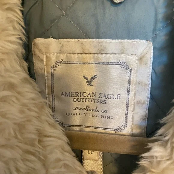American Eagle Puffer Vest with Fur - Picture 2 of 8